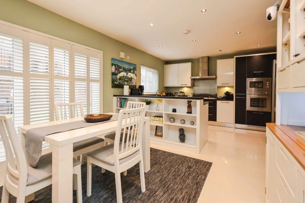 Additional image 2 of 4 bed detached house for saleIngram Avenue, Worcester WR2