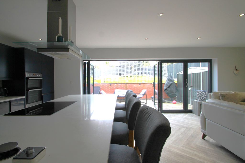 Additional image 7 of 5 bed property for saleFaire Road, Glenfield, Leicester, Leicestershire LE3