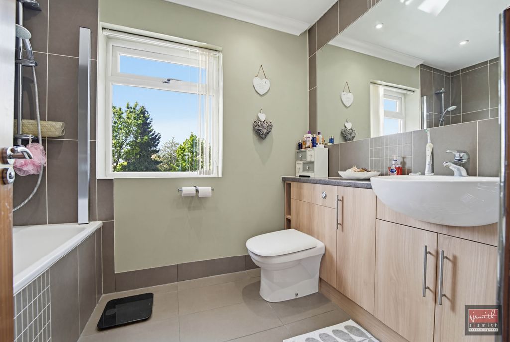 Additional image 11 of 4 bed detached house for saleFontmell Close, Ashford TW15