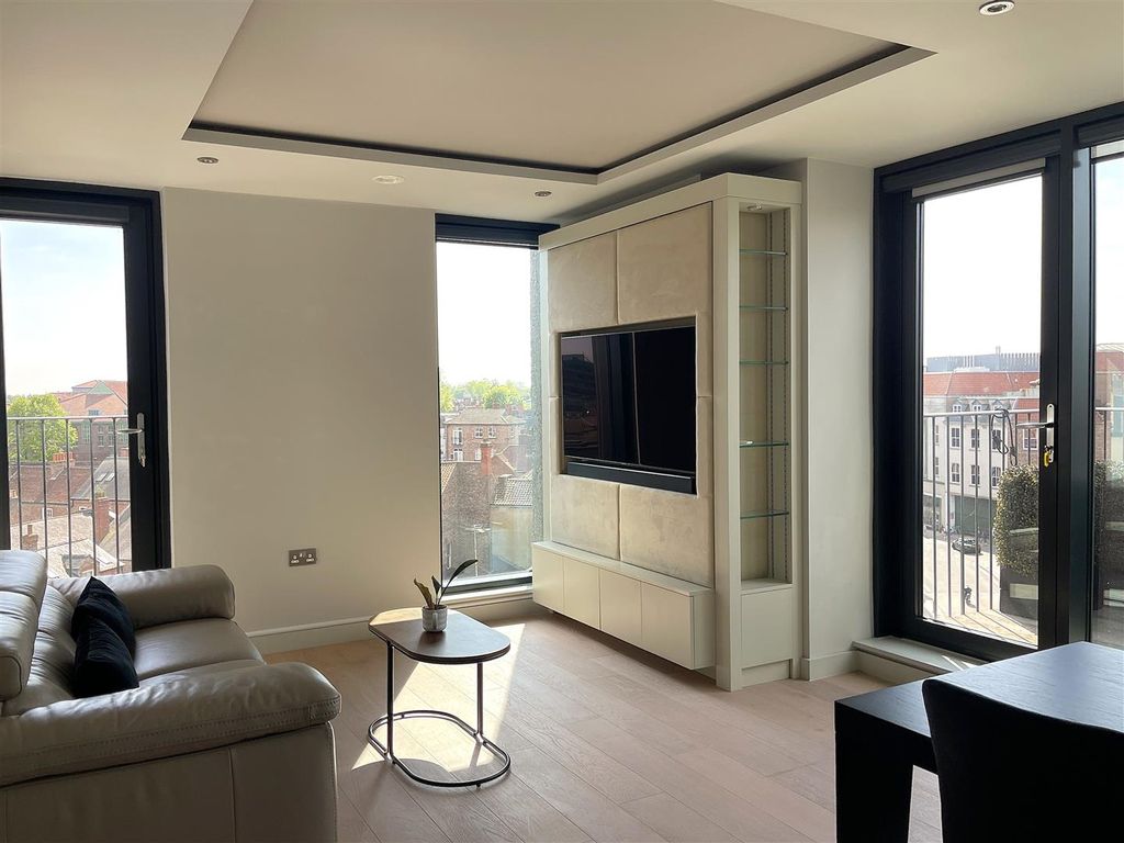 2 bed flat for saleStonebow House, Stonebow, York YO1 photo 4
