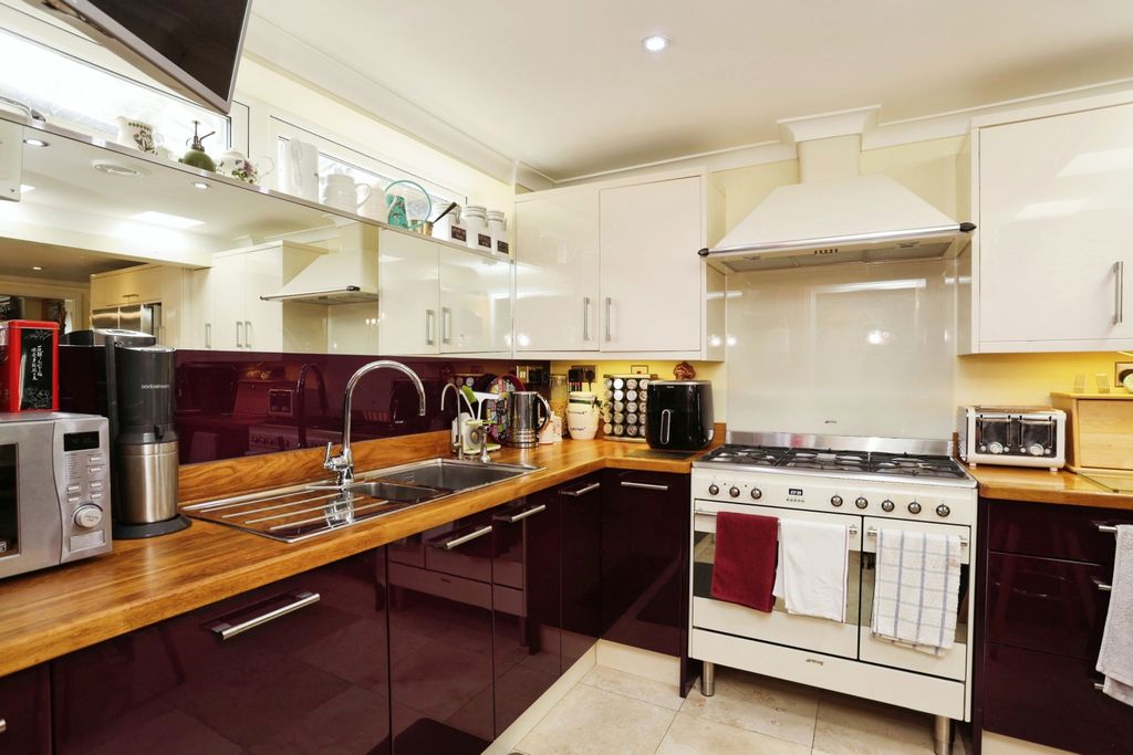 Additional image 2 of 2 bed semi-detached house for saleAlthorpe Drive, Loughborough, Leicestershire LE11
