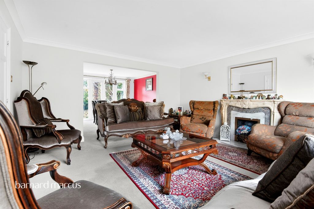 Additional image 4 of 4 bed detached house for saleCleveland Gardens, Worcester Park KT4