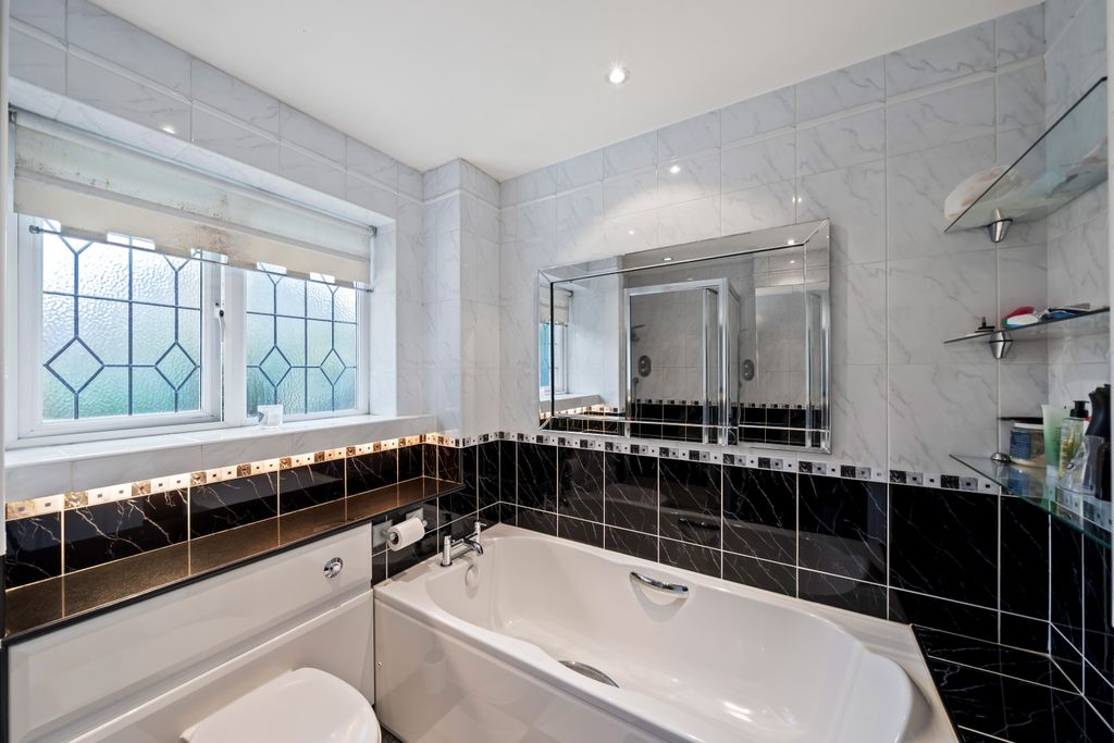 Additional image 20 of 4 bed detached house for saleCleveland Gardens, Worcester Park KT4