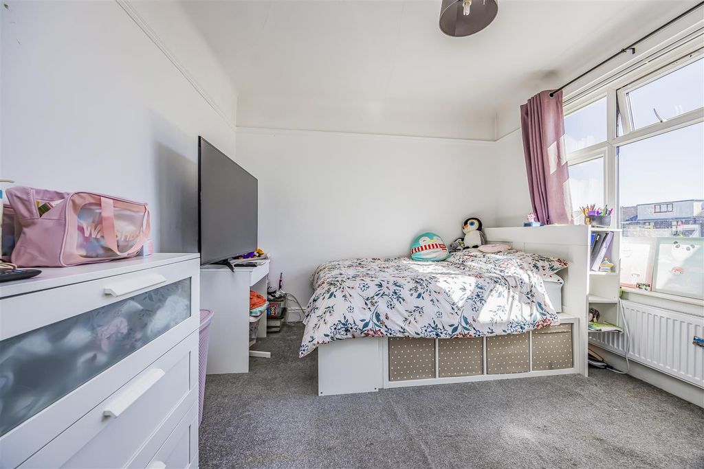 Additional image 11 of 3 bed property for saleKimbolton Road, Portsmouth PO3