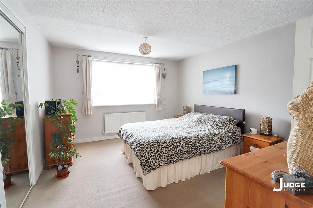 Additional image 18 of 4 bed detached house for saleWheatfield Close, Glenfield, Leicester LE3