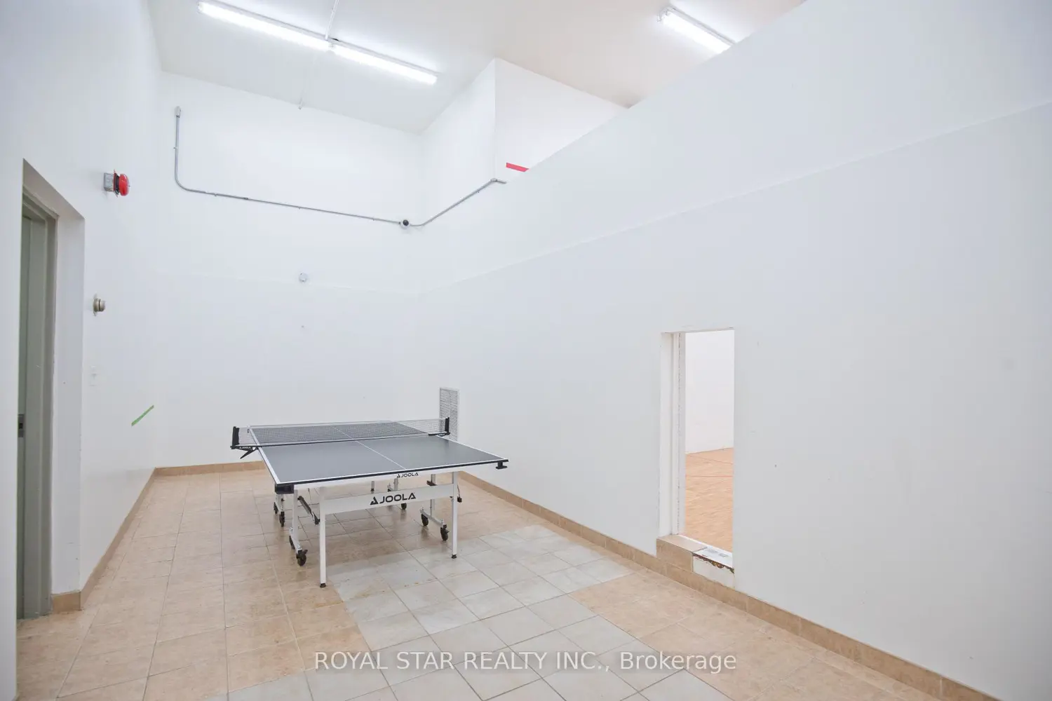 Additional image 18 of 1535 Lakeshore Road 1607
