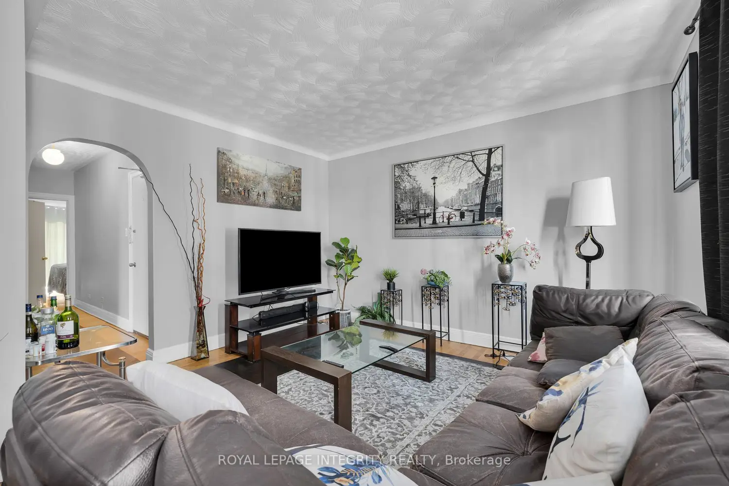 154 Columbus Avenue photo 3