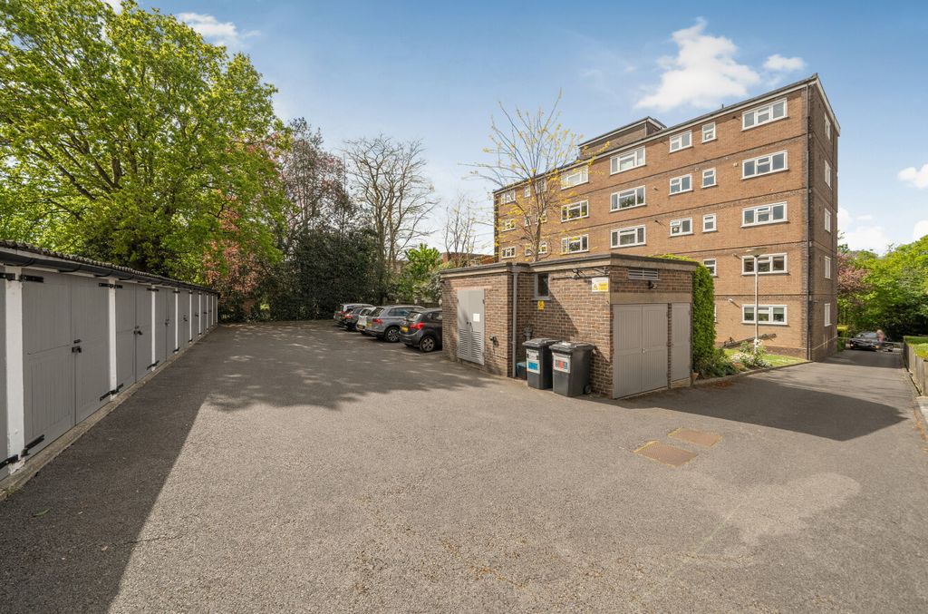 Additional image 21 of 2 bed flat for saleCranfield Court, Sunset Avenue, Woodford Green IG8
