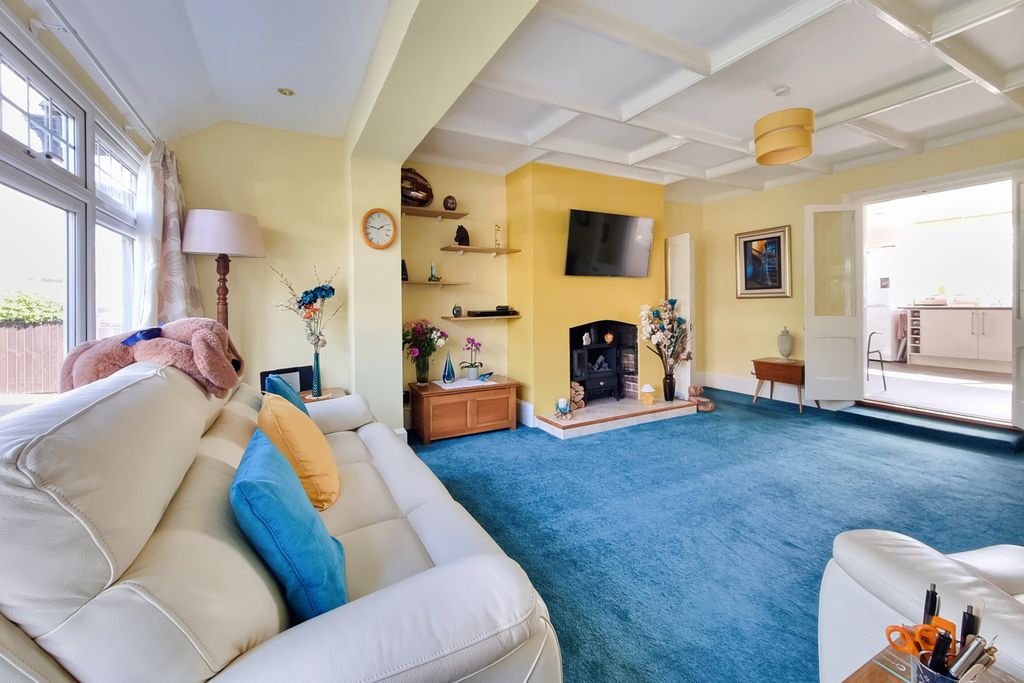 Additional image 4 of 3 bed detached bungalow for saleDrayton, Hampshire PO6