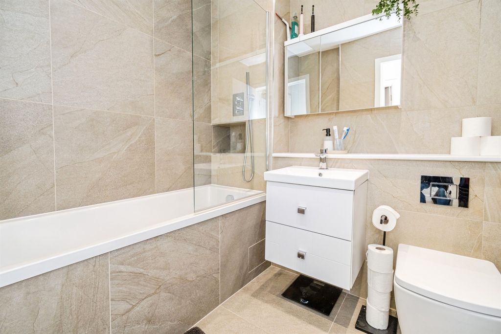 Additional image 5 of 1 bed maisonette for saleRomsey Road, Southampton SO16
