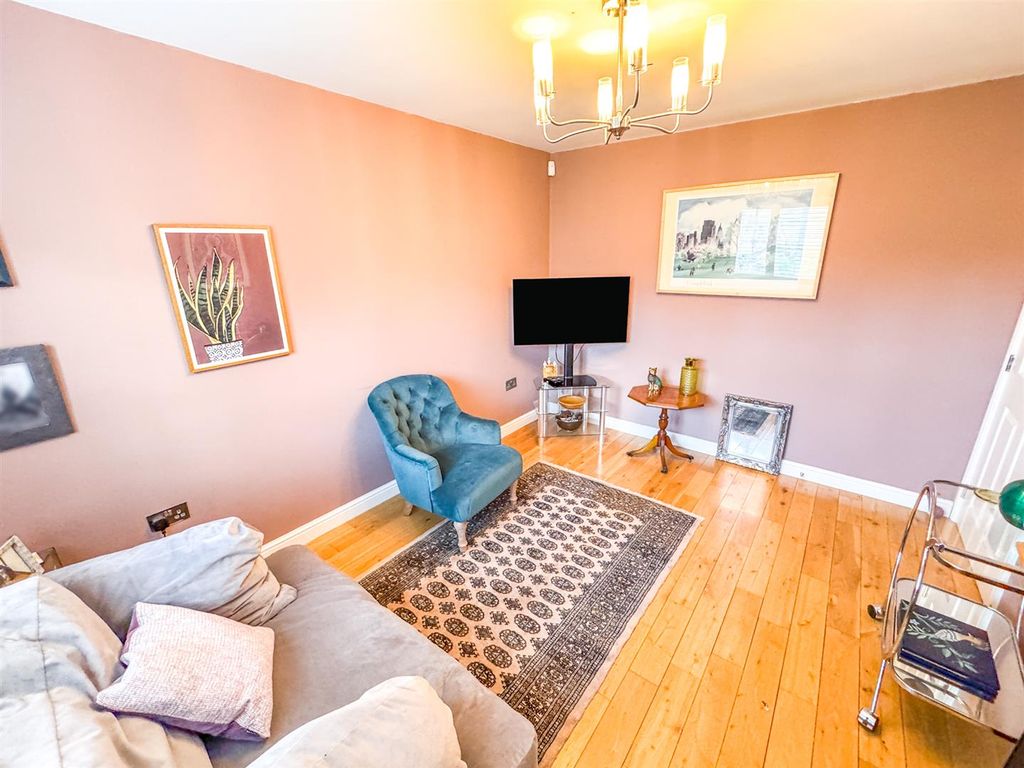 Additional image 15 of 5 bed detached house for saleRockingham Road, Cottingham, Market Harborough LE16