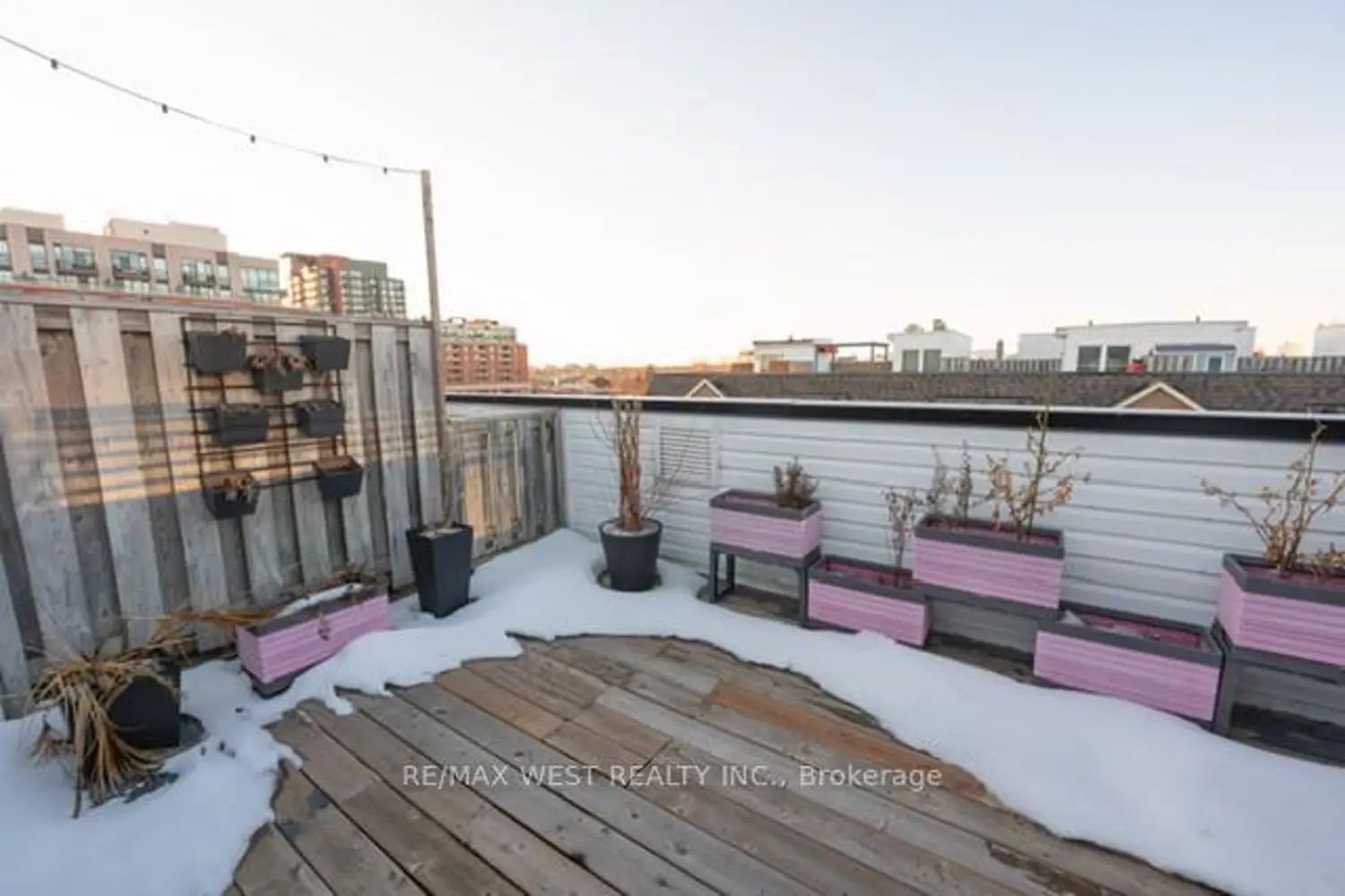 Additional image 20 of 760 Lawrence Avenue 59