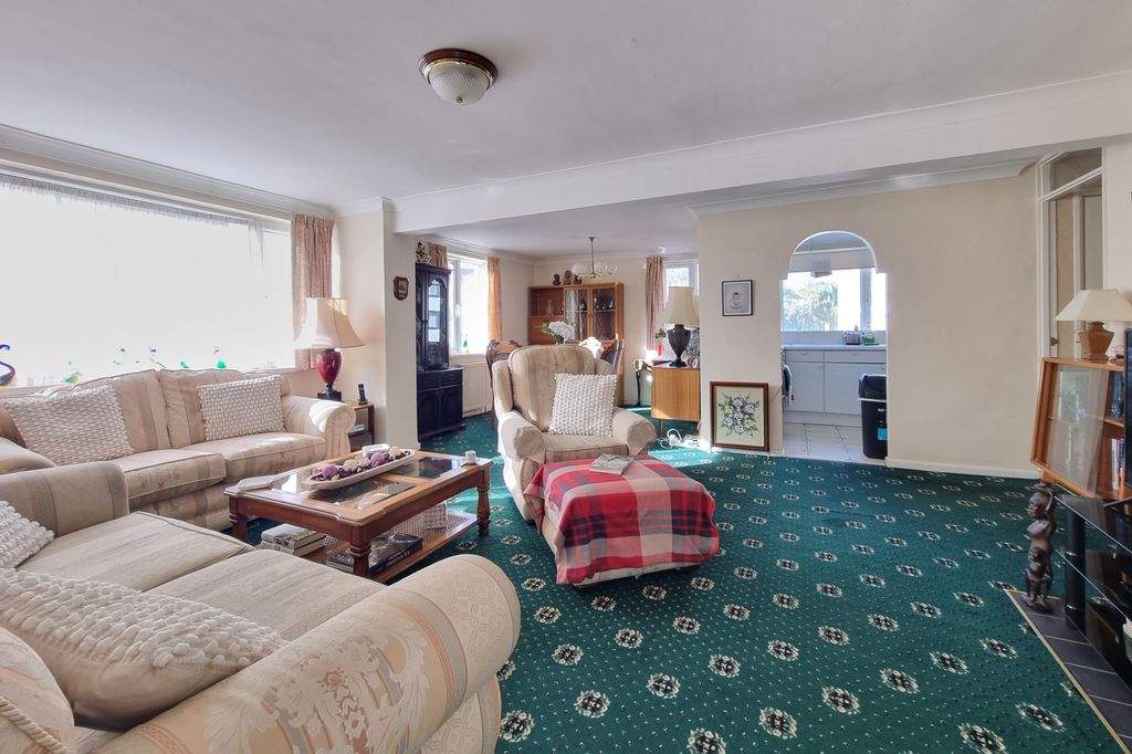 Additional image 3 of 3 bed flat for saleOld Portsmouth, Hampshire PO1