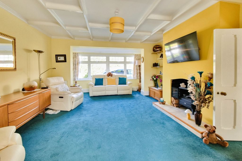 Additional image 3 of 3 bed detached bungalow for saleDrayton, Hampshire PO6