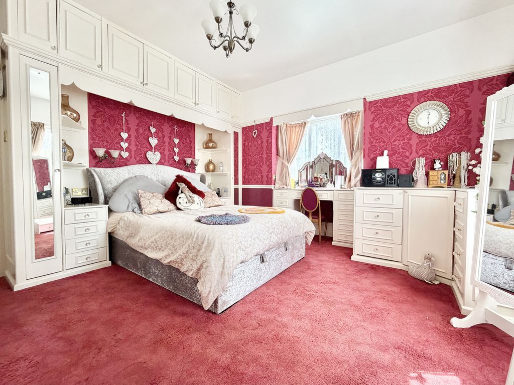 Additional image 16 of 7 bed detached house for salePostern Road, Newport PO30