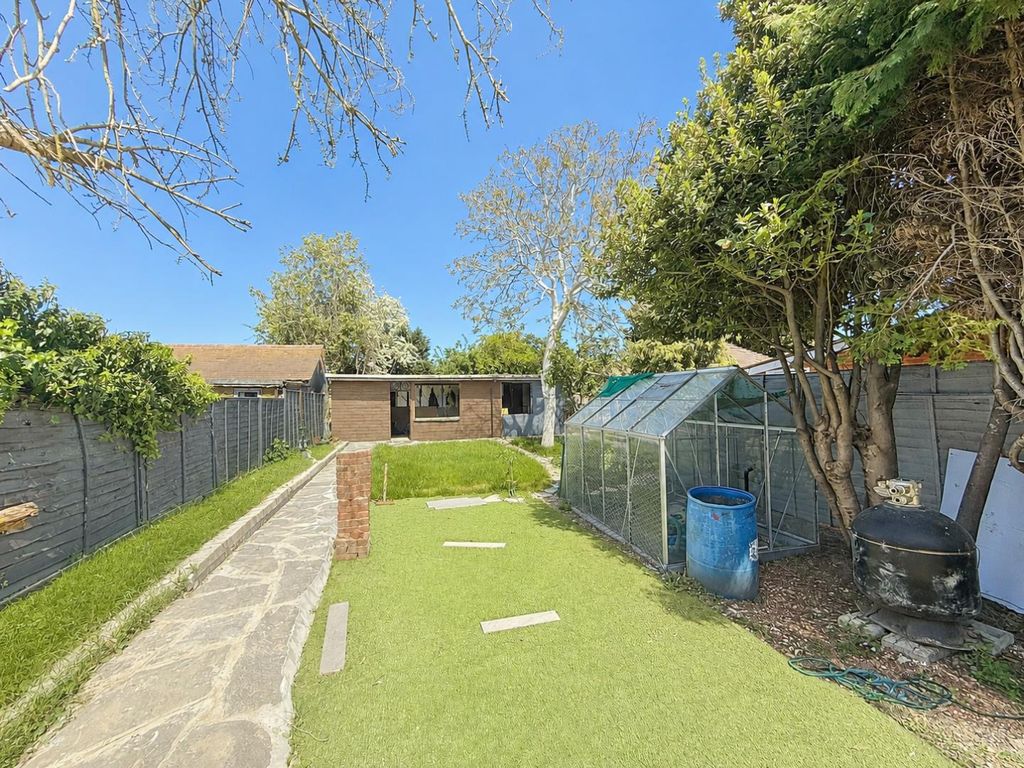 Additional image 21 of 5 bed detached bungalow for saleFeltham Hill Road, Ashford TW15