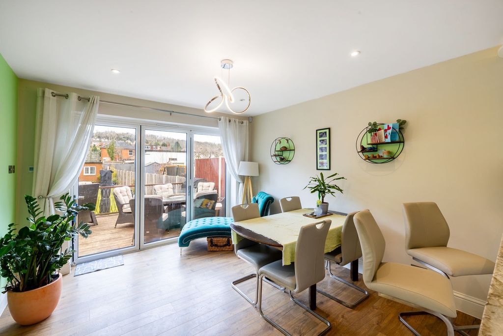Additional image 4 of 3 bed detached house for saleDownsway, Whyteleafe CR3