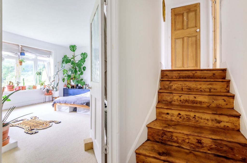Additional image 10 of 4 bed flat for saleDevonshire Road, Polygon, Southampton, Hampshire SO15
