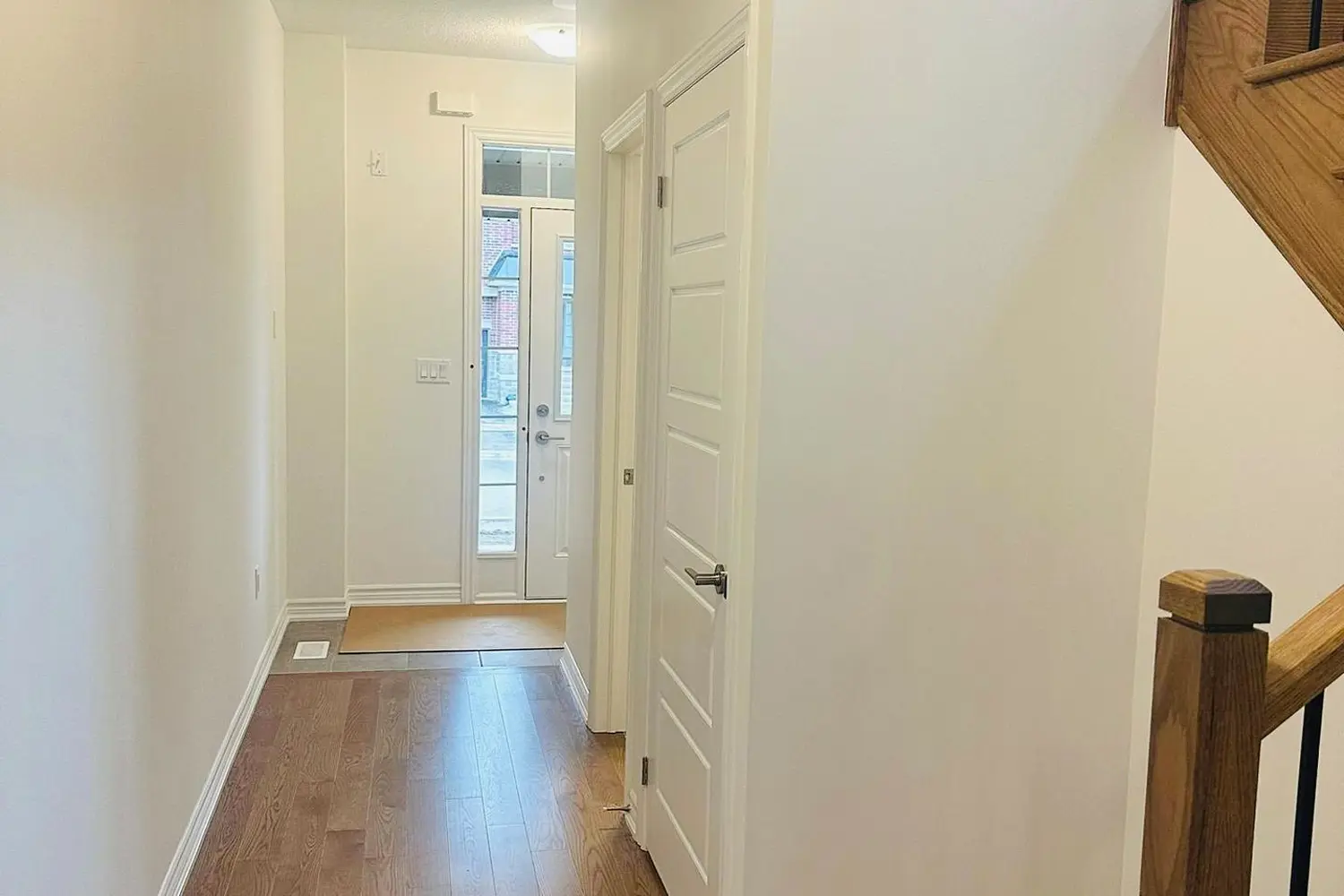 Additional image 6 of 441 Bergamot Avenue
