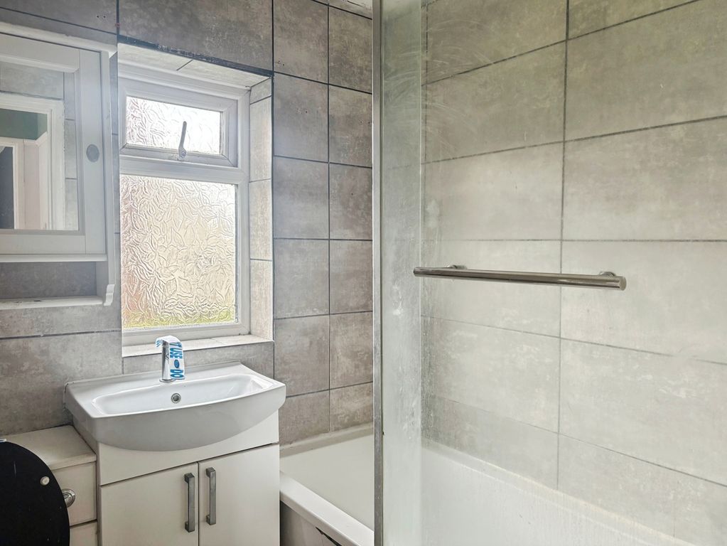 Additional image 6 of 3 bed semi-detached house for saleWoodland Avenue, Claybrooke Magna, Lutterworth, Leicestershire LE17
