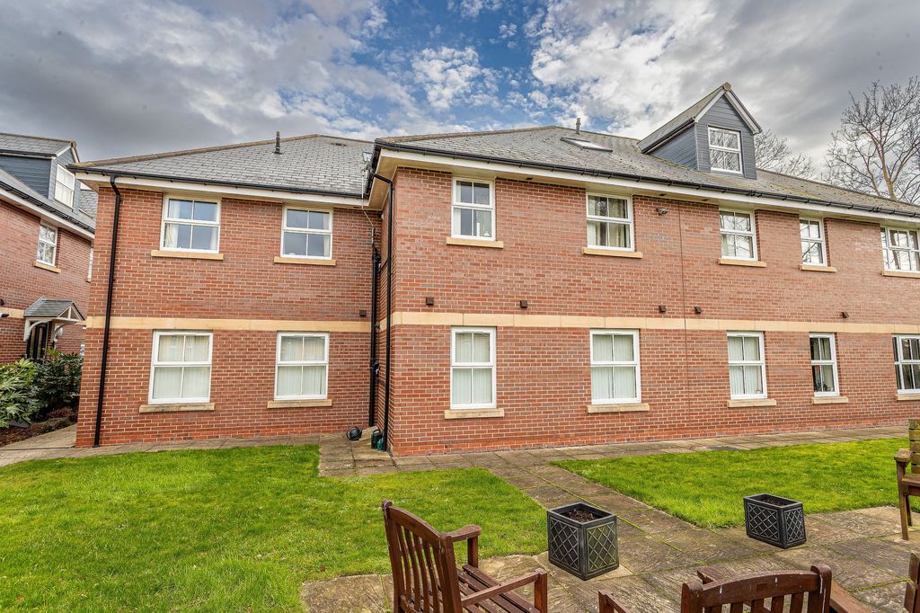 Additional image 10 of 2 bed flat for saleGrove Court, Worksop S80