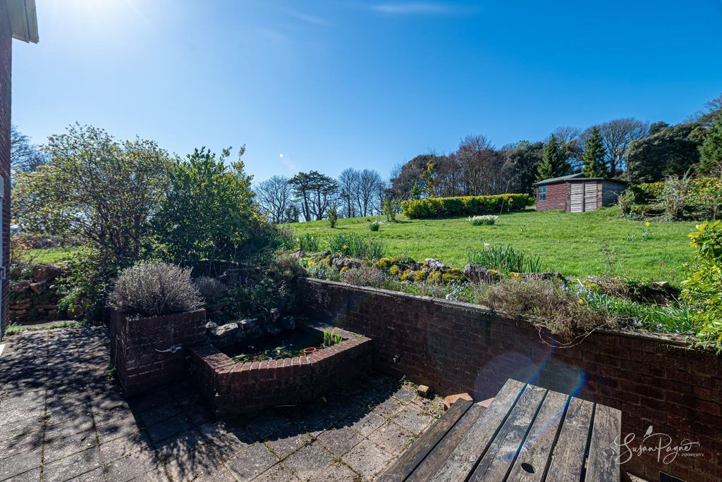 Additional image 26 of 4 bed detached house for saleCalbourne Road, Newport PO30