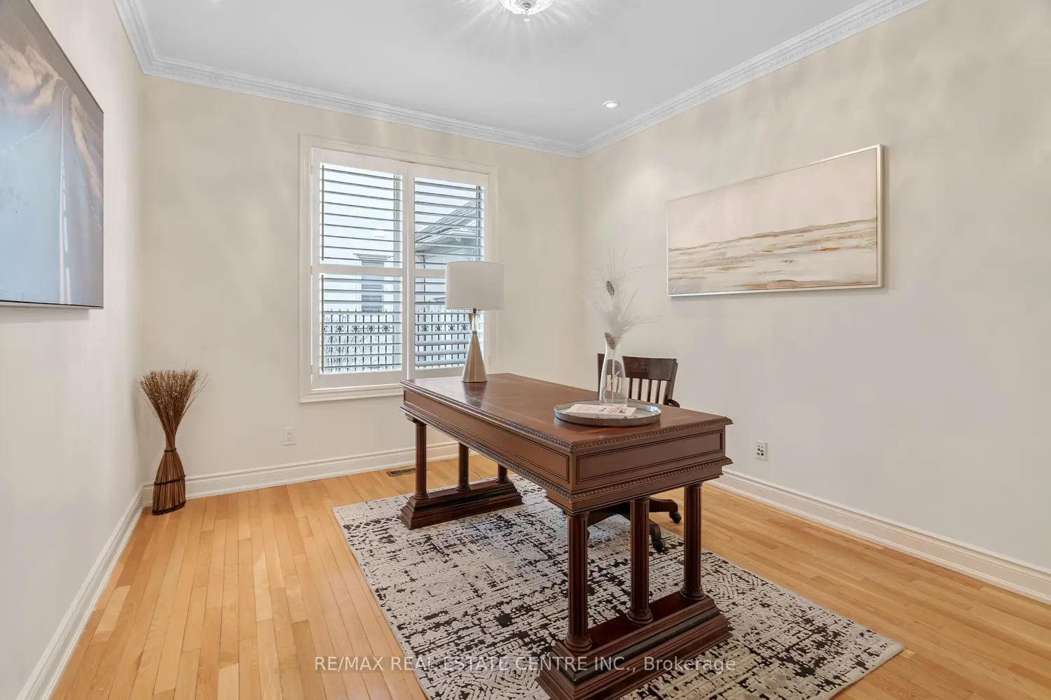 Additional image 10 of 645 Cranleigh Court