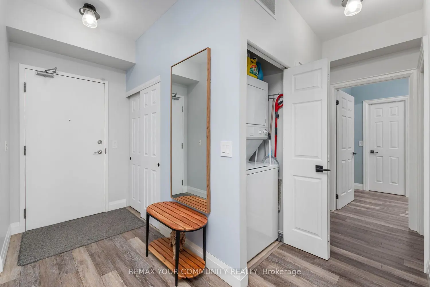 Additional image 10 of 9973 Keele Street 202