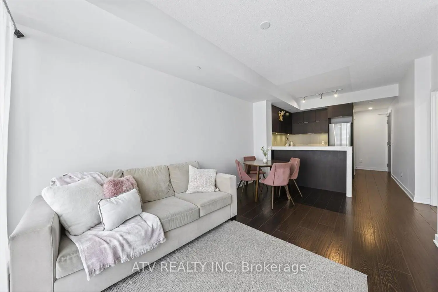 Additional image 7 of 170 Sumach Street 1113