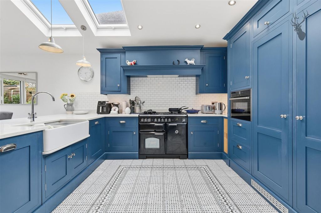 Additional image 12 of 5 bed semi-detached house for saleMonkhams Avenue, Woodford Green IG8