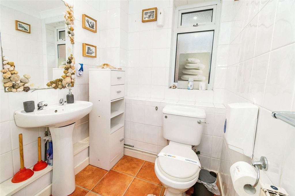 Additional image 10 of 5 bed maisonette for saleWinchester Road, Bassett, Southampton, Hampshire SO16