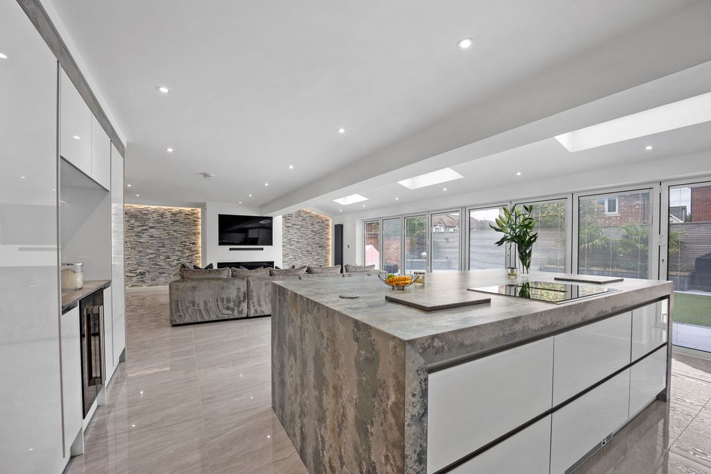 Additional image 7 of 5 bed detached house for saleBlack Horse Lane, Widnes WA8