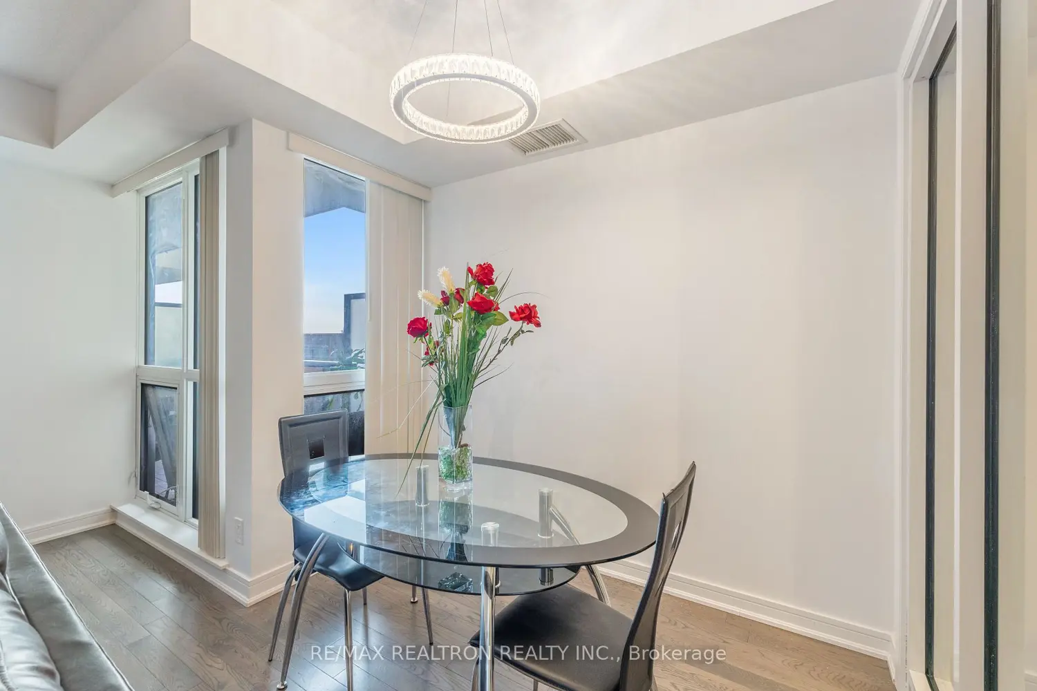 Additional image 6 of 9205 Yonge Street 501