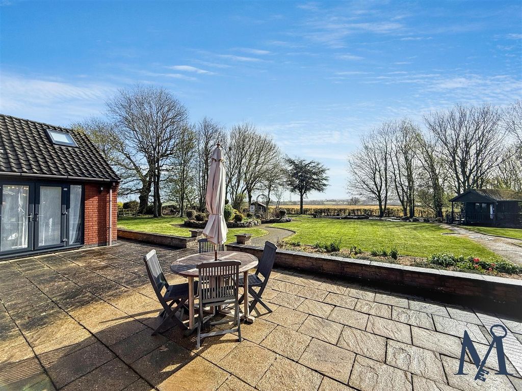 Additional image 2 of 5 bed detached bungalow for saleWorthington Lane, Newbold Coleorton, Coalville LE67