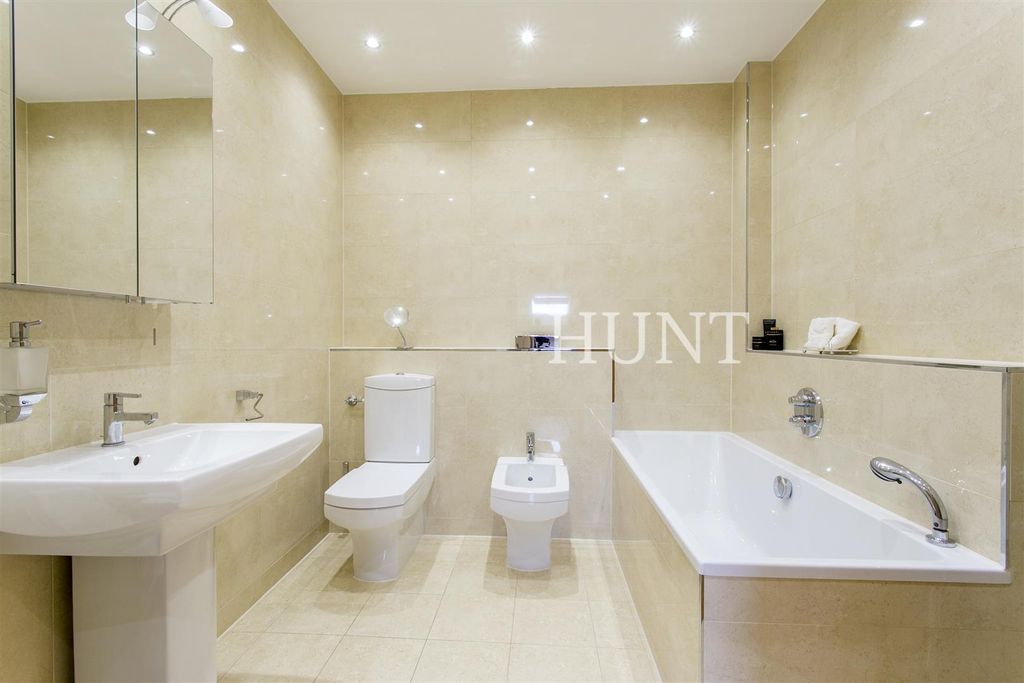 Additional image 9 of 2 bed flat for saleMontague House, Repton Park, Woodford Green, Essex IG8