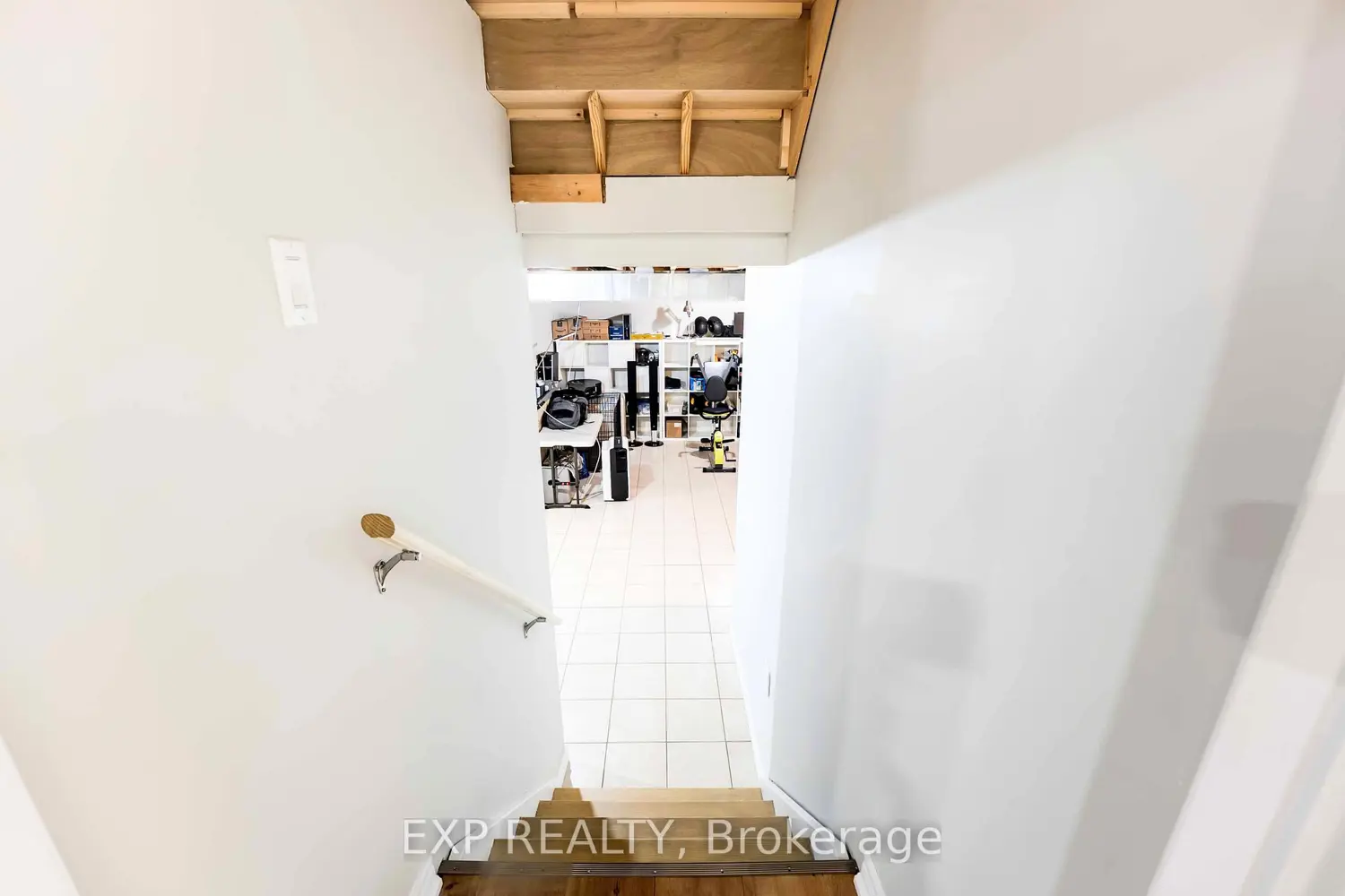 Additional image 14 of 8583 Forestview Boulevard