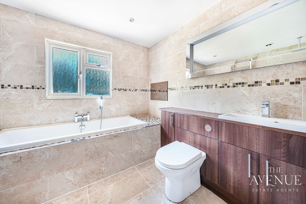 Additional image 18 of 5 bed detached house for saleMaldon Road, Witham, Essex CM8