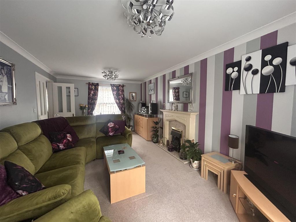 Additional image 8 of 4 bed detached house for saleHine Close, Gillingham SP8
