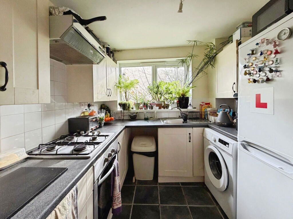 Additional image 4 of 3 bed semi-detached house for saleDunvegan Drive, Southampton SO16