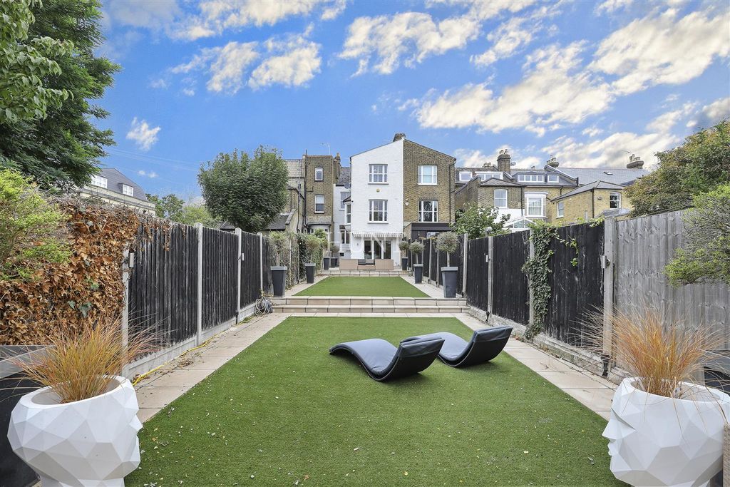 Additional image 39 of 5 bed terraced house for saleBroomhill Road, Woodford Green IG8