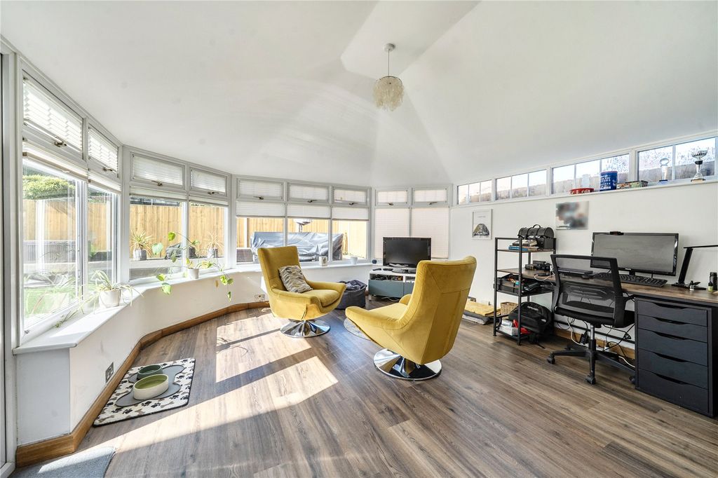 Additional image 3 of 5 bed link detached house for saleLower Canes, Yateley, Hampshire GU46