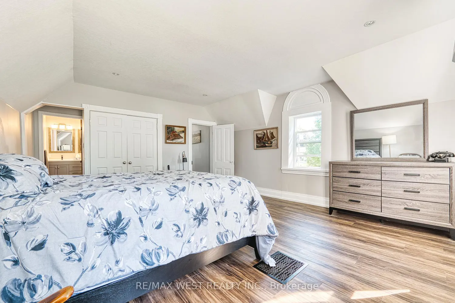 Additional image 6 of 3030 Patrick Street
