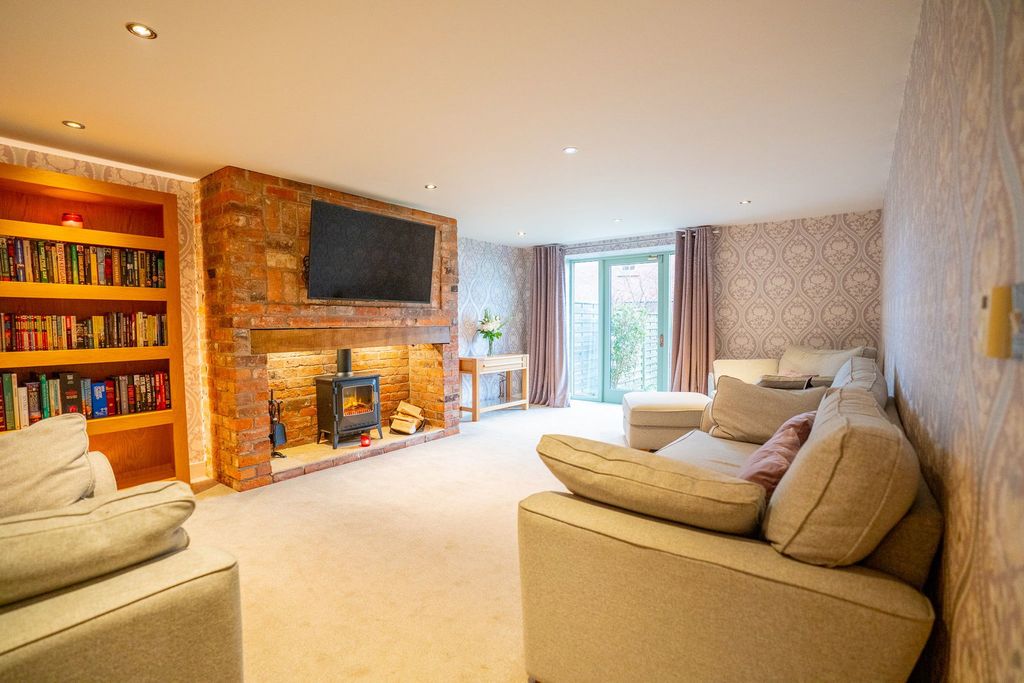 Additional image 15 of 4 bed barn conversion for saleThe Threshing Barn, Cranshaw Lane, Widnes WA8