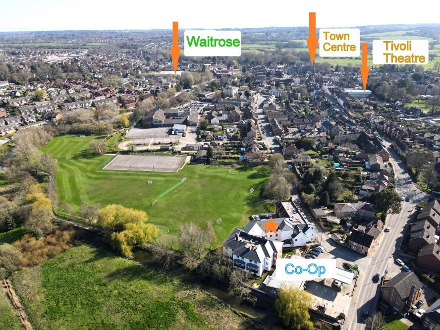 Additional image 5 of 2 bed flat for saleFleur De Lis, East Borough, Wimborne BH21
