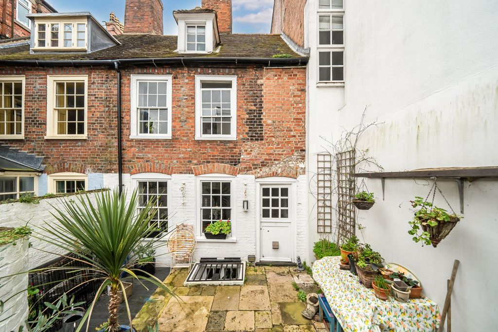 Additional image 13 of 3 bed terraced house for saleHigh Street, Old Portsmouth, Hampshire PO1