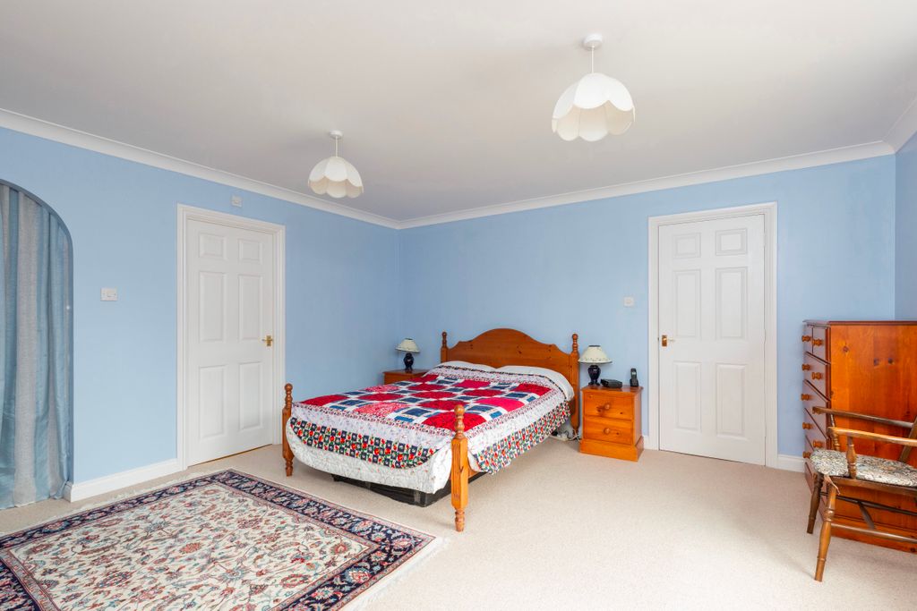 Additional image 23 of 5 bed detached house for saleOld Beech House, Le Neubourg Way, Gillingham SP8