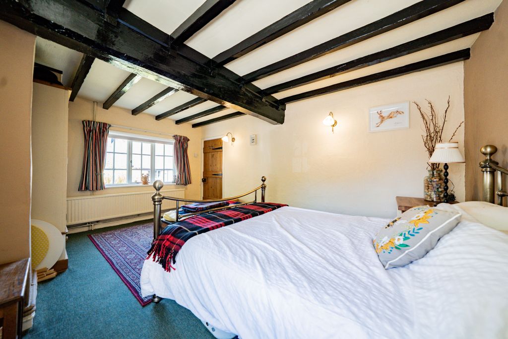 Additional image 11 of 4 bed semi-detached house for saleThe Square, Glenfield, Leicester, Leicestershire LE3