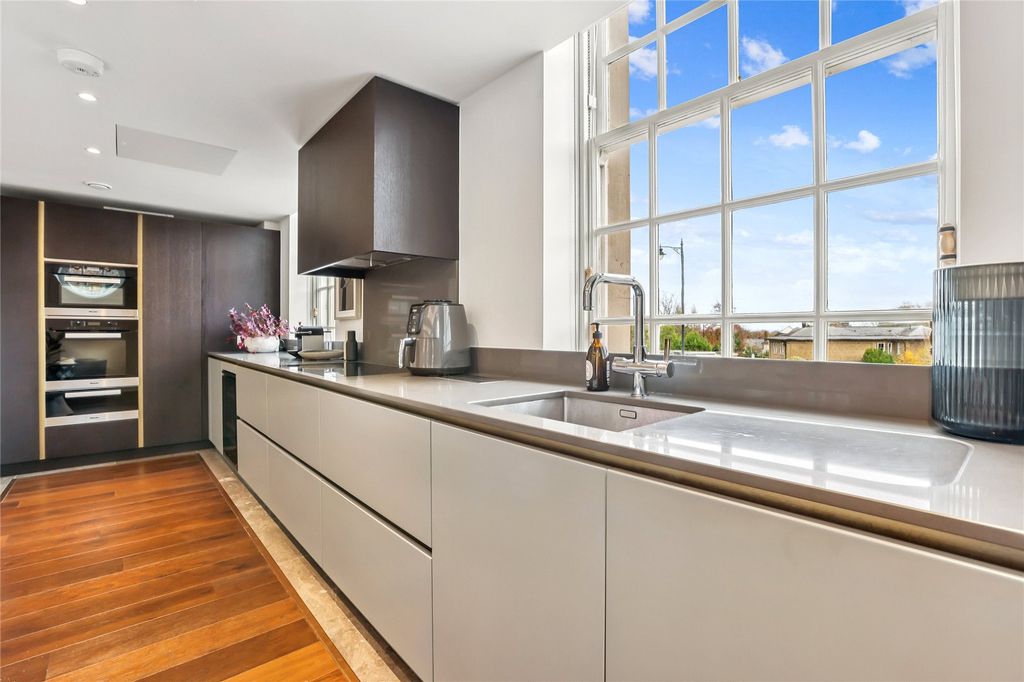 Additional image 12 of 2 bed flat for saleRichmond Hill, Richmond TW10
