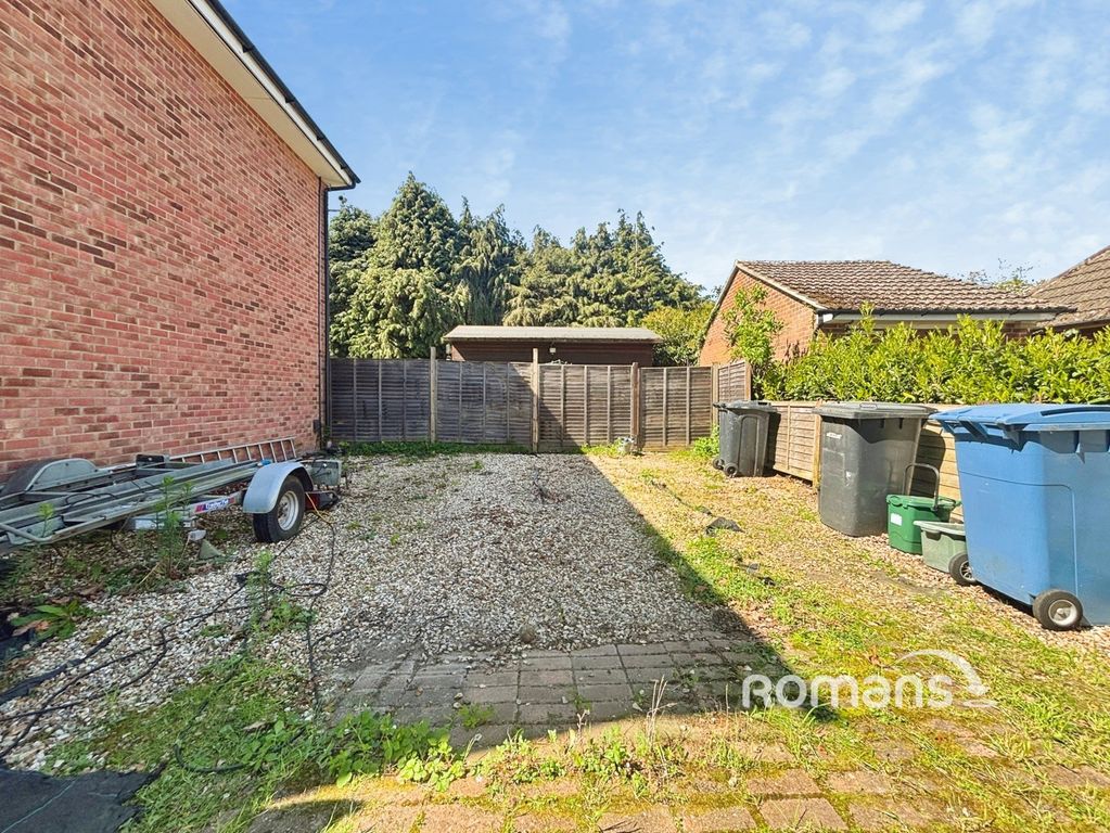 Additional image 24 of 4 bed semi-detached house for saleMoulsham Copse Lane, Yateley, Hampshire GU46