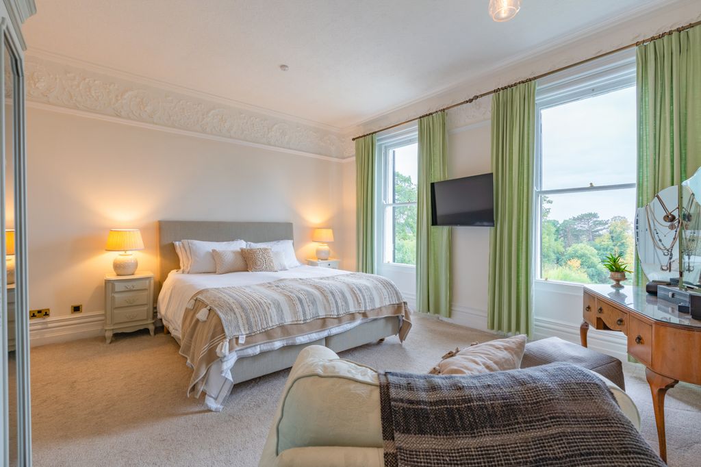 Additional image 24 of 4 bed semi-detached house for saleHeron Lodge, London Road, Worcester WR5
